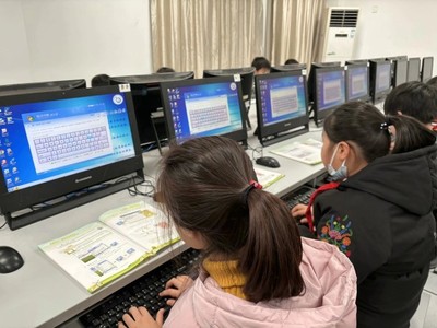 創意激發思維火花，科技賦能未來成長——記合肥某小學信息科技學科期末測評活動